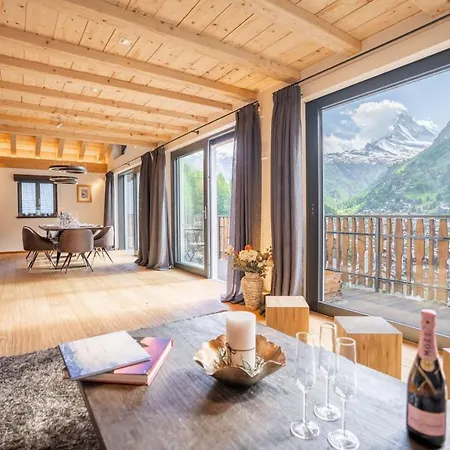 Cozy Penthouse Apartment